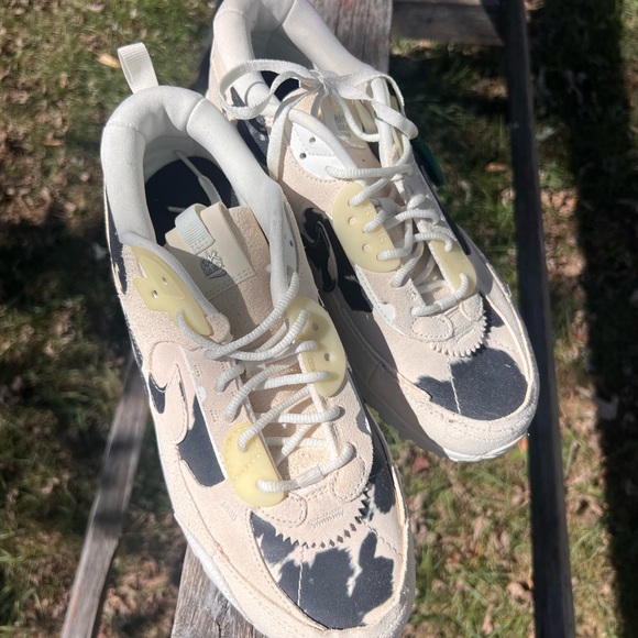 Nike Air Max 90 Futura Cowprint - Picture 2 of 4